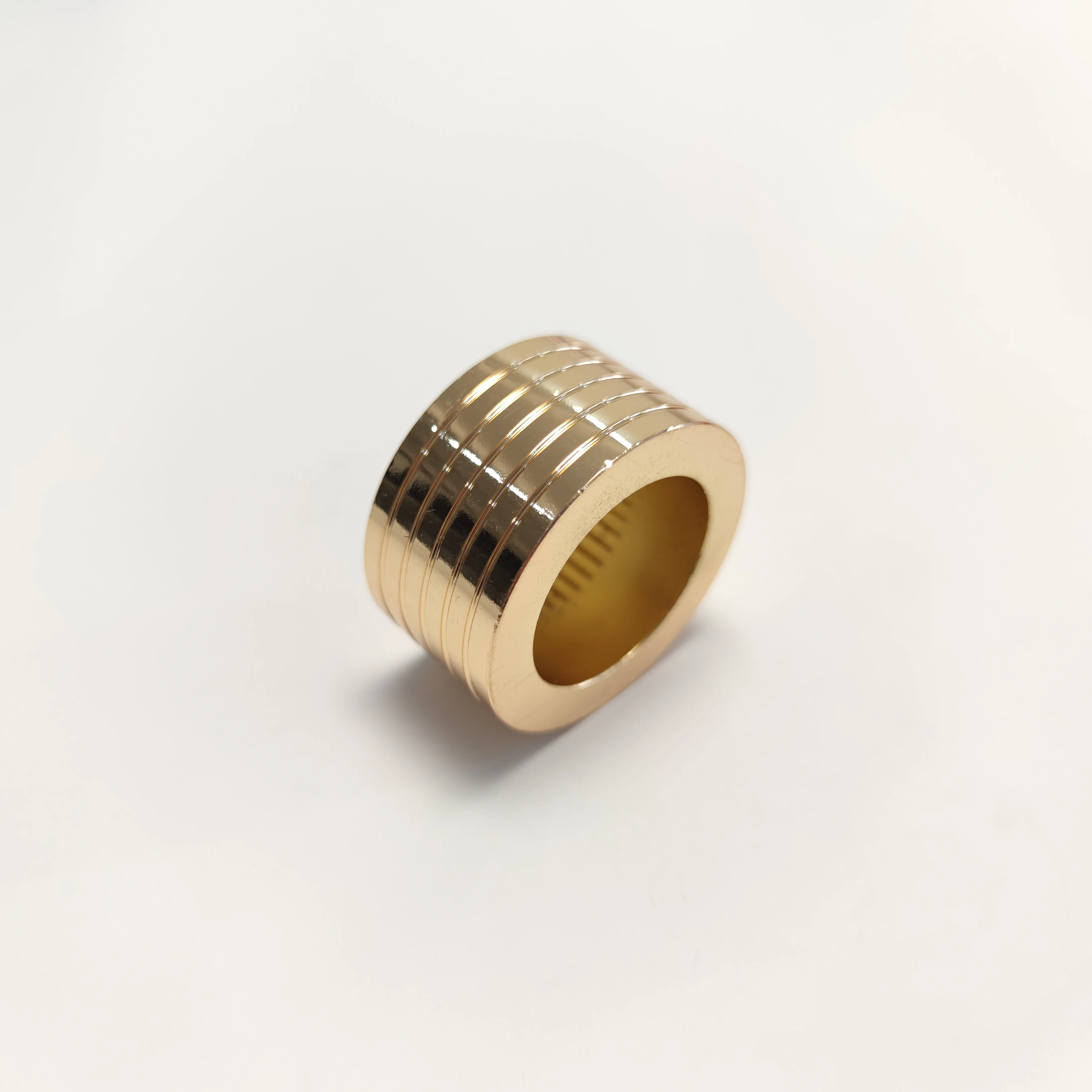 Wholesale Aluminum Top Wine Bottle Custom Zinc Alloy Zamac Metal Cap