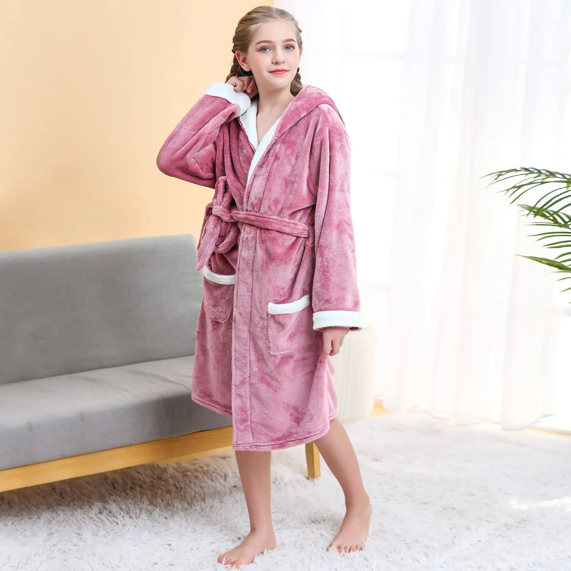 Girls Fleece Robe, Hooded Toddler Soft Fuzzy Bathrobe for Kids 3-14 Years