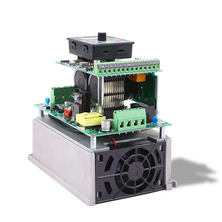 3.0KW  hot sale Single phase 220v input and 3 phase 220V output VFD drive for motor speed control 50hz 60hz