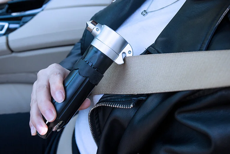 Six-in-one car safety hammer multifunctional emergency escape hammer with light