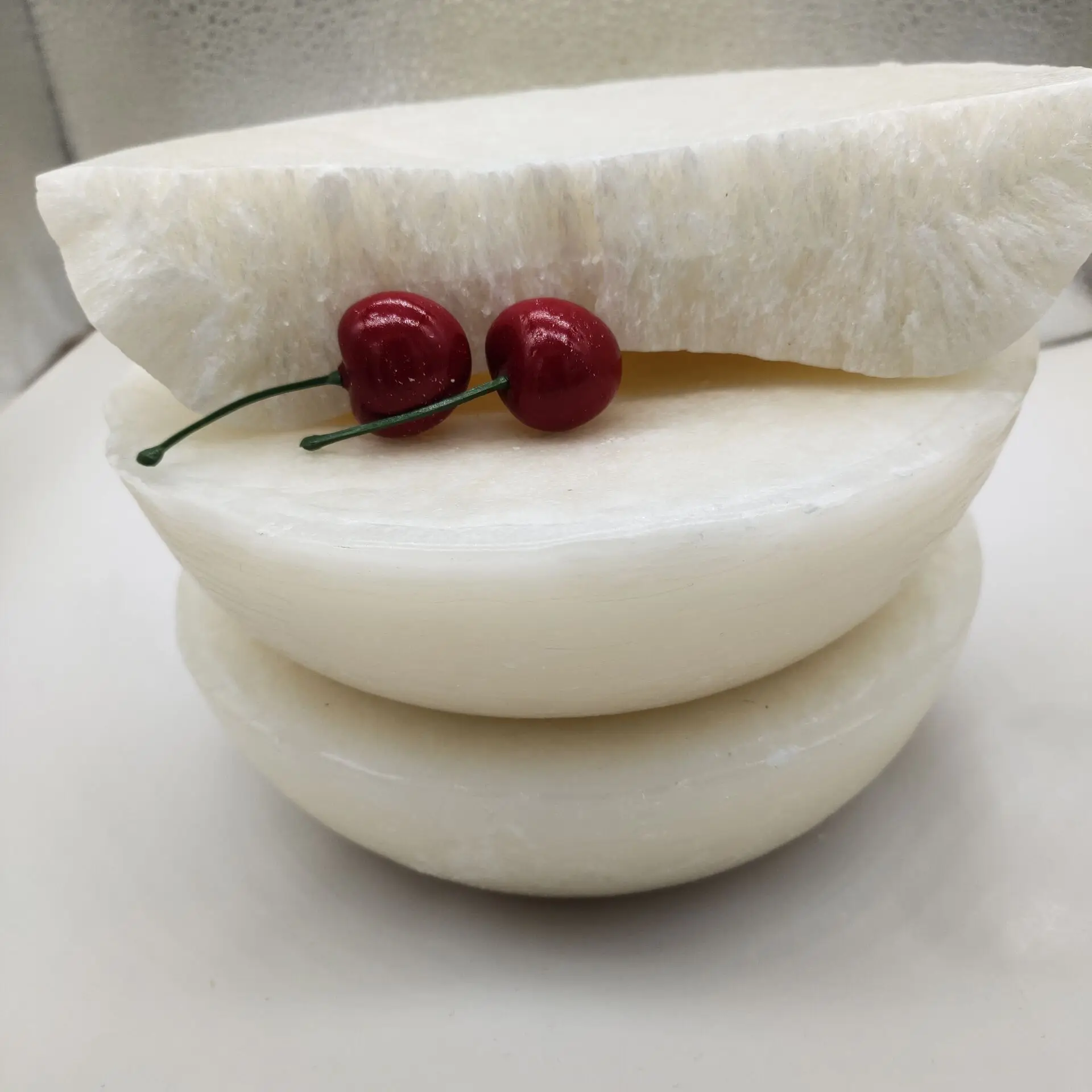 China organic insect wax for cosmetic pencil