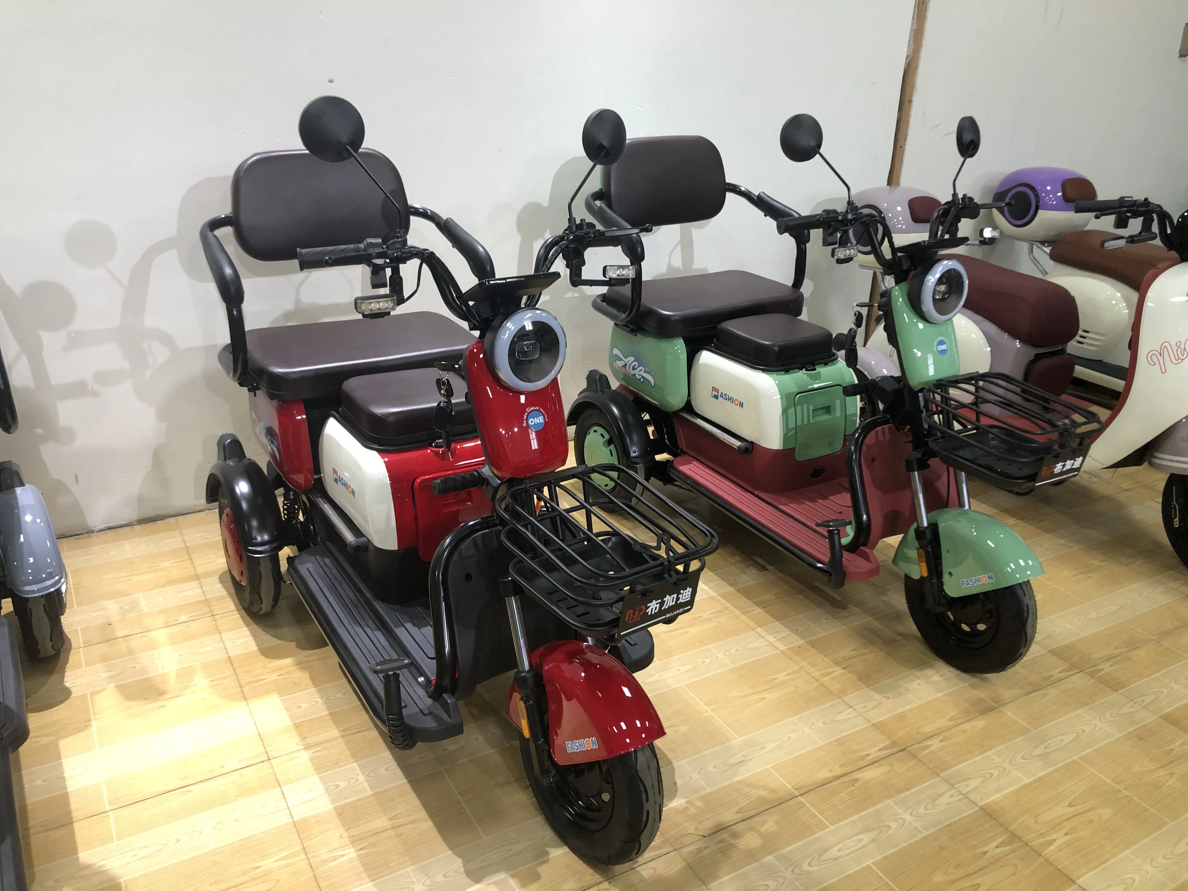 Производство бытовой мопед E Trike компактный легкий трехколесный велосипед электрический 600 Вт 800 1000 Электрический с детским сиденьем
