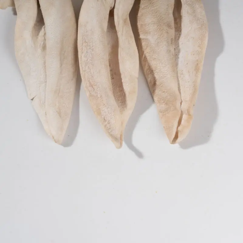 Wholesale bulk freeze-dried rabbit ear snacks, freeze-dried cat and dog snacks, high-quality rabbit ear freeze-dried food
