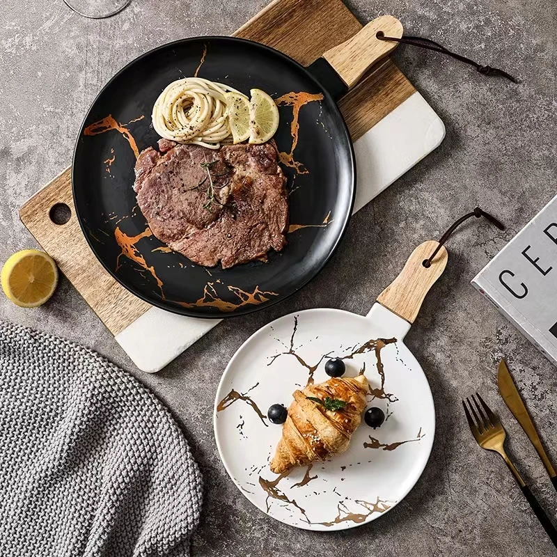Wholesale 11 Inch Luxury Marble Porcelain Plate With Wooden Handle For Restaurant