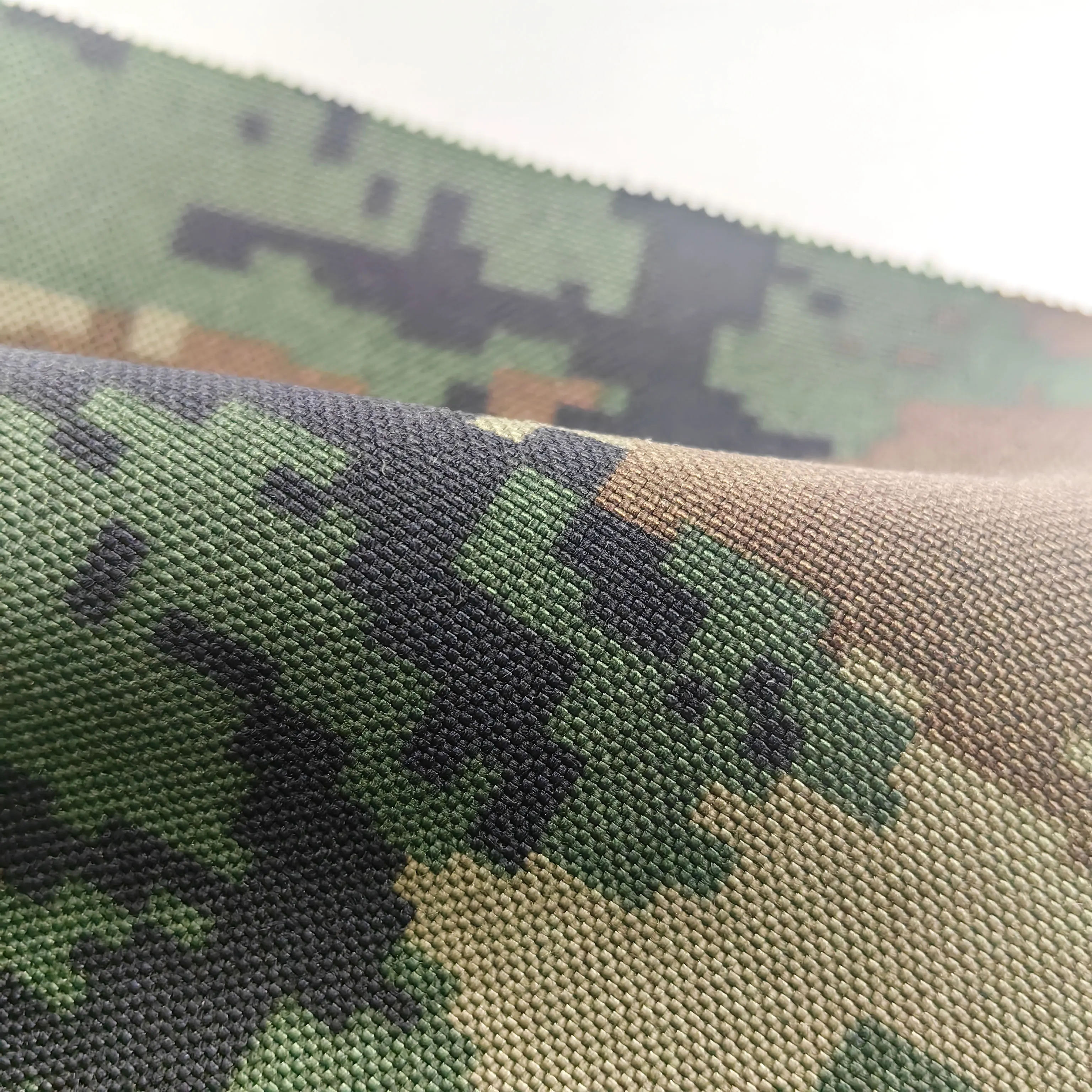 Heavy Duty Digital Camouflage Fabric 1050D 1000D Denier Ballistic Cordura Nylon Durable Backpack Fabric Material Cordura 1000D W