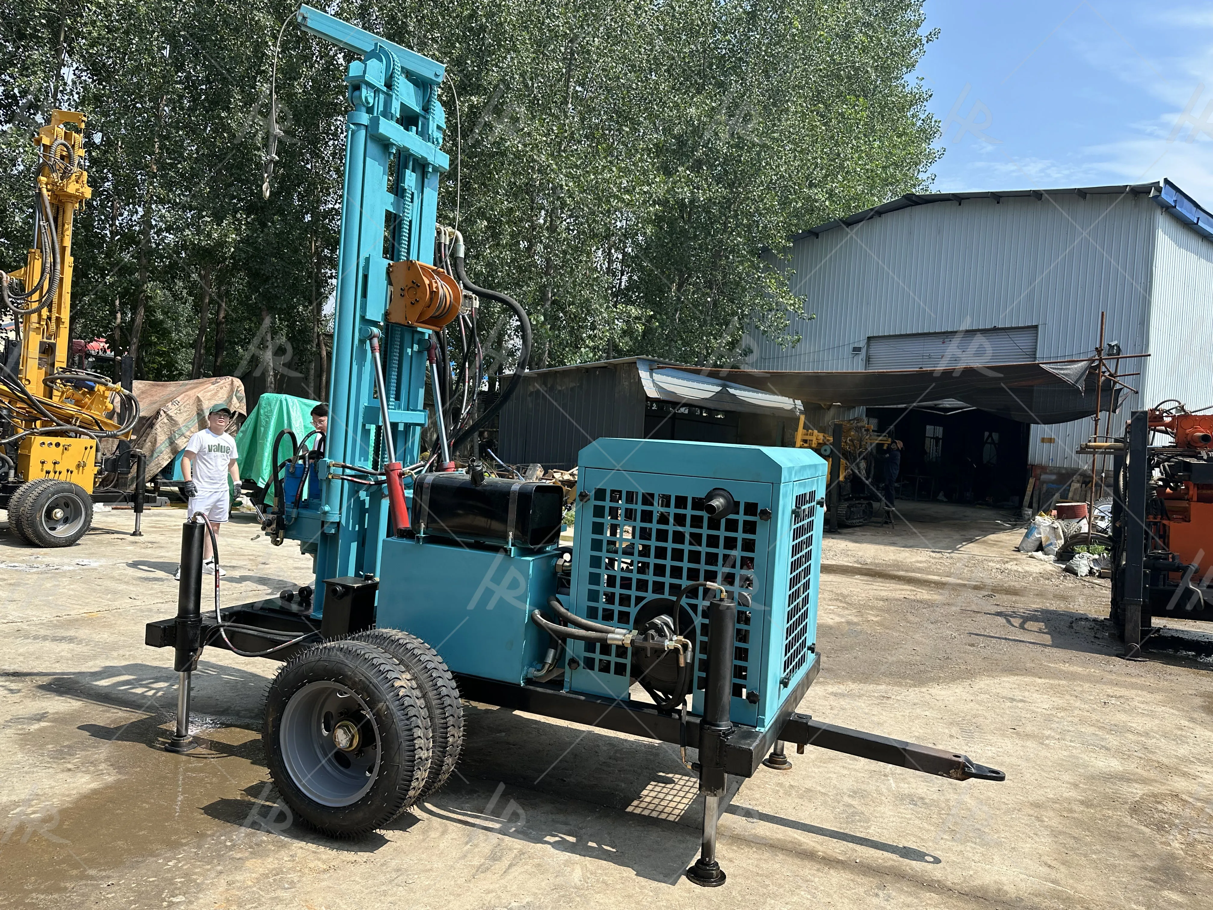 Hongrun customized 300m pneumatic water well drilling rig 78kw hydraulic diesel drilling rig for water well drilling for sale