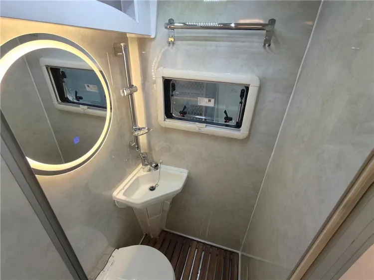 Cheap Price Factory Custom YUEJIN S100 Small Size Motor Home RV Caravan