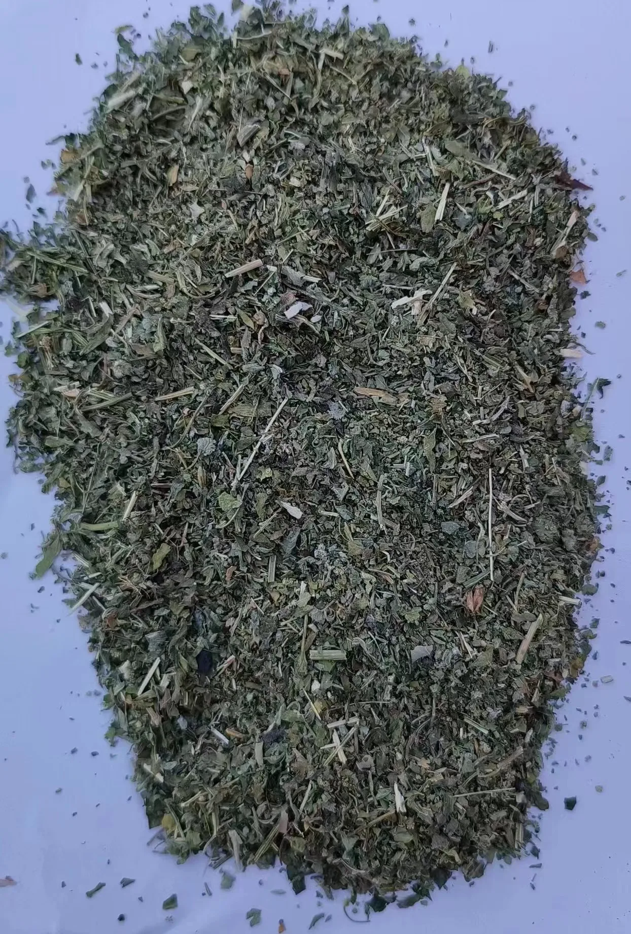 Wholesale Bulk Fresh Catnip Dried Treats Herb Plant New Harvest Crushed Catnip with Both Leaf and Stem for Cat