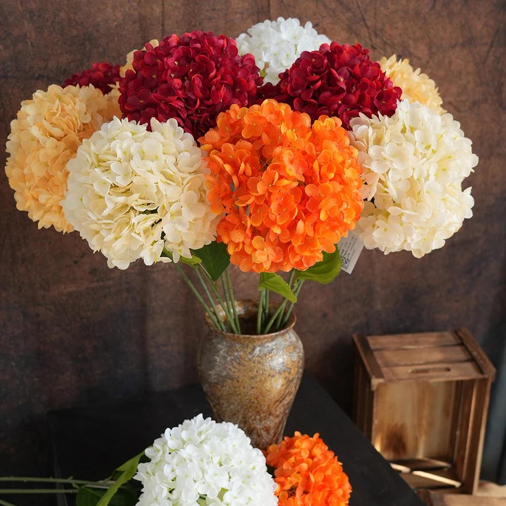 New Design Artificial Hydrangea Flower Wholesale Silk Hydrangea Decorative Flowers For Restaurant Hotel Cafe Wedding Event