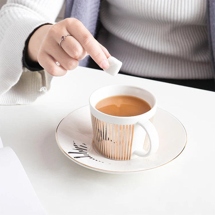 Factory direct sales Creative ceramic mirror reflection coffee cup and saucer simple English afternoon tea set