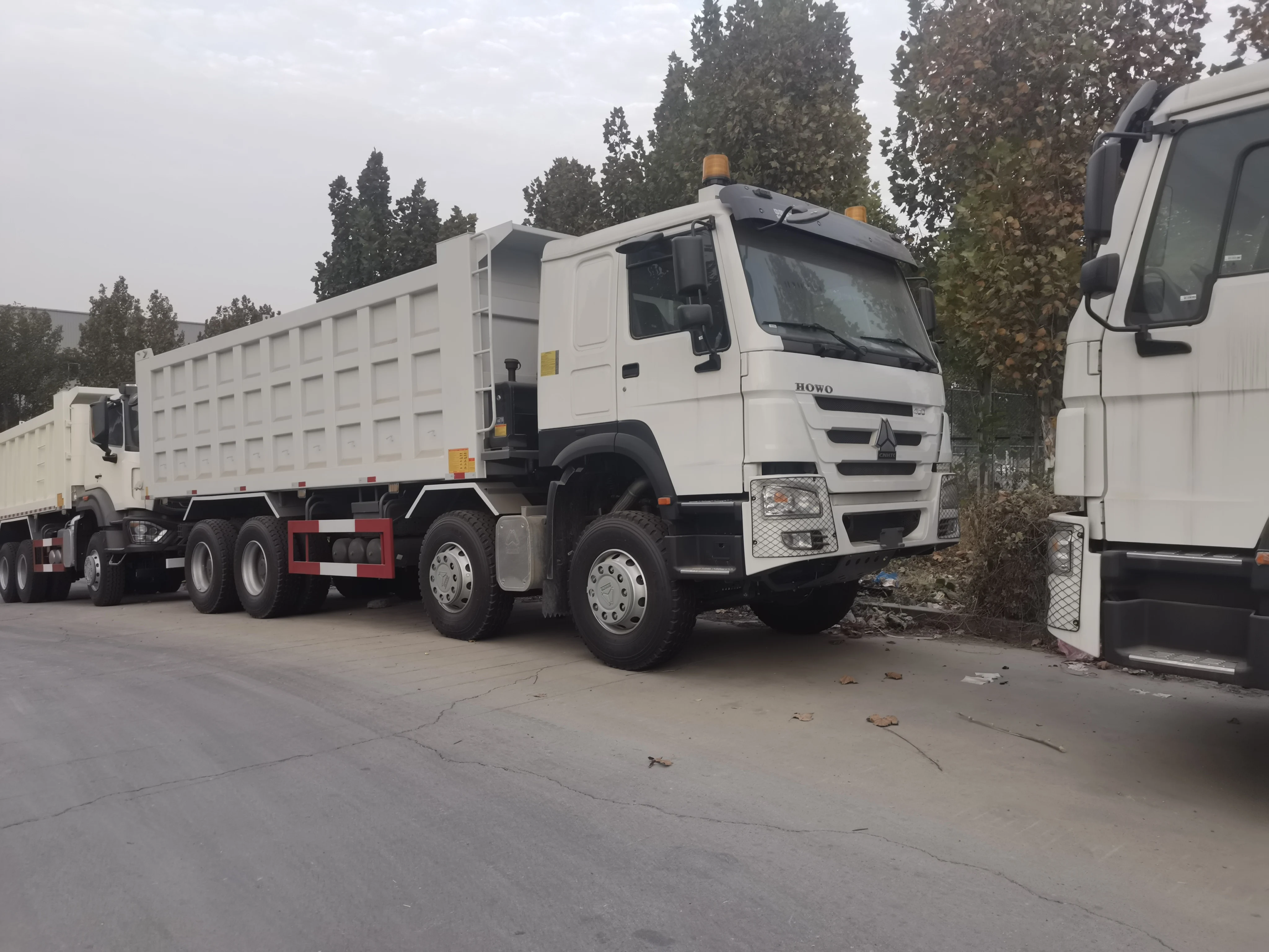 LSXC 8X4 6x4 drive wheel Euro3 to Euro6 Heavy Duty Truck Durable dump truck factory brand new for sale