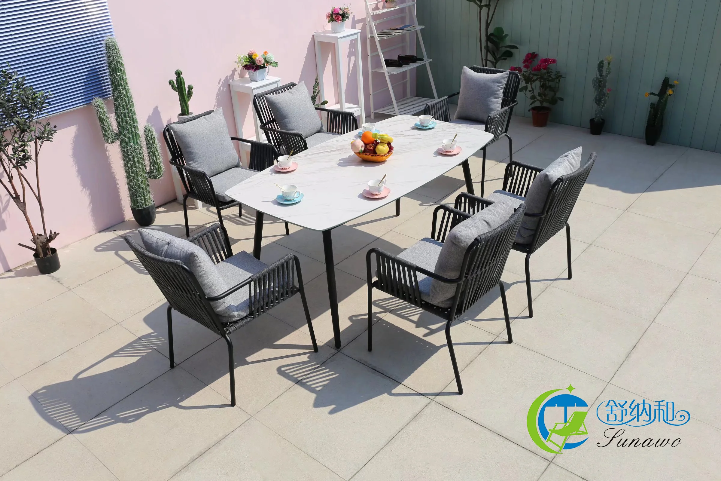 Многоцветная алюминиевая рама, усиленная стекловолокном, пластиковая столешница, стол для уличной мебели