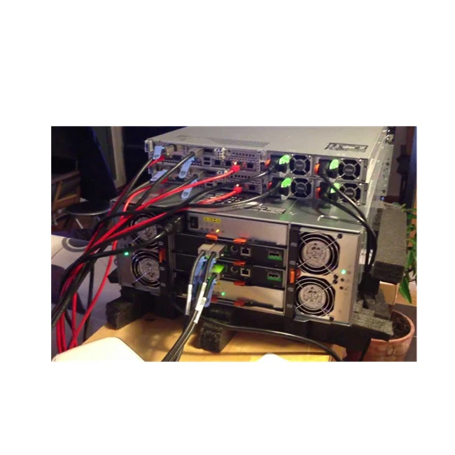 Новый плотный корпус с двумя модулями управления D Storage