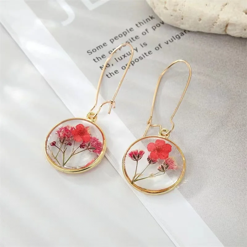 Retro creative simple round glue pink resin Dried flower earrings female cute flower earrings