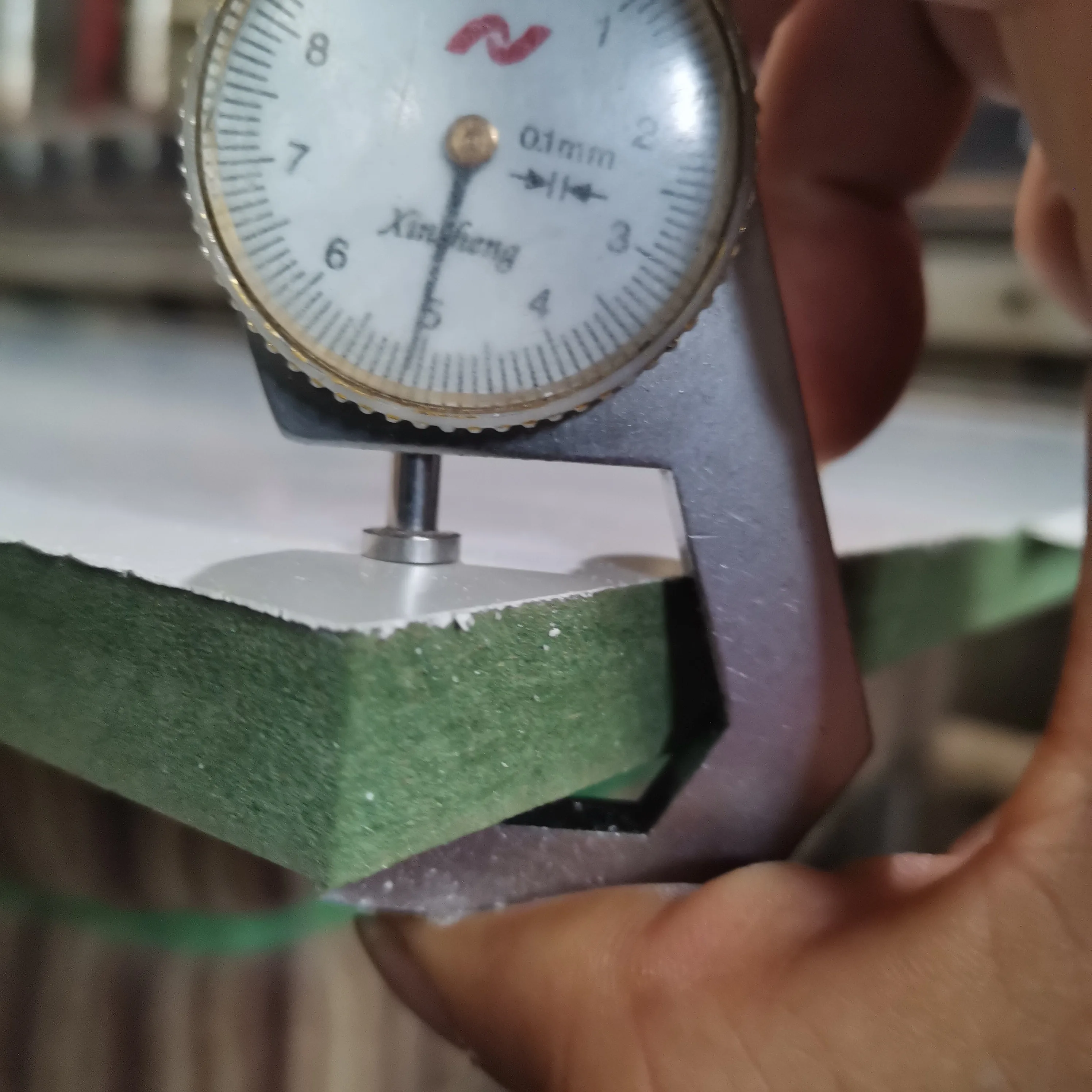 Modern 4x8 UV Coated MDF Board Moisture-Proof 18mm Thickness Cabinets Kitchen Home Furniture Meeting E0/E1 Formaldehyde Emission