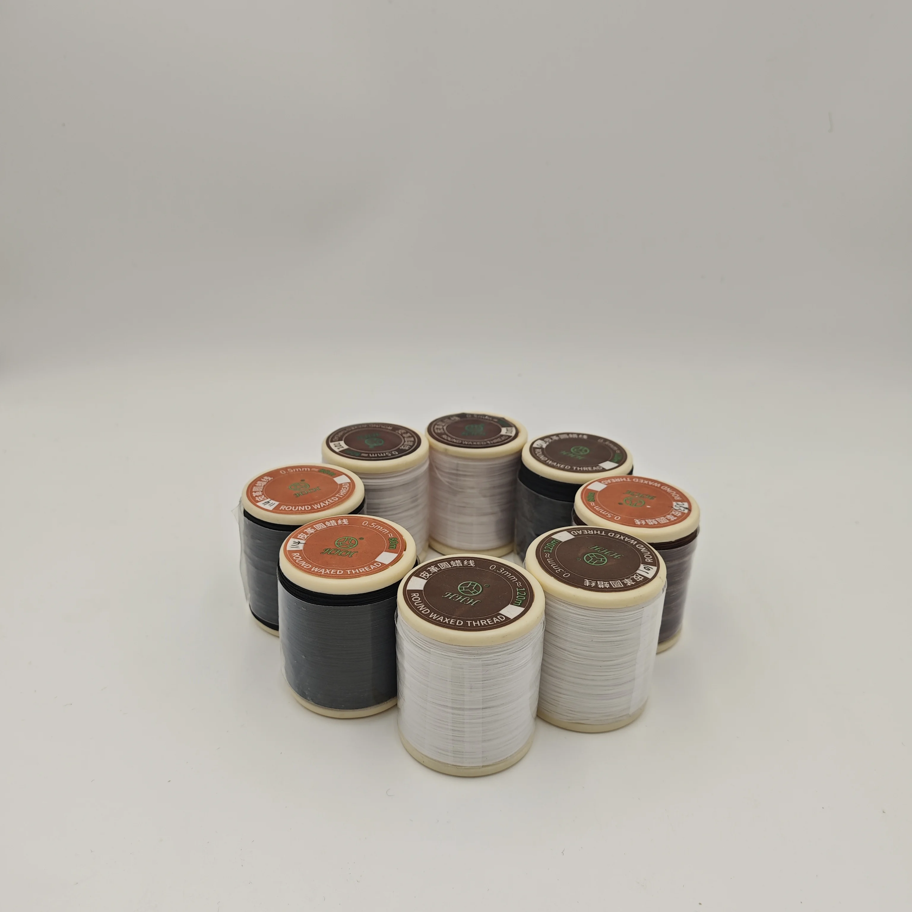 Wholesale 0.5mm,70m waxed threads for sewing round waxed thread for leather sewing polyester thread for bags waxed string