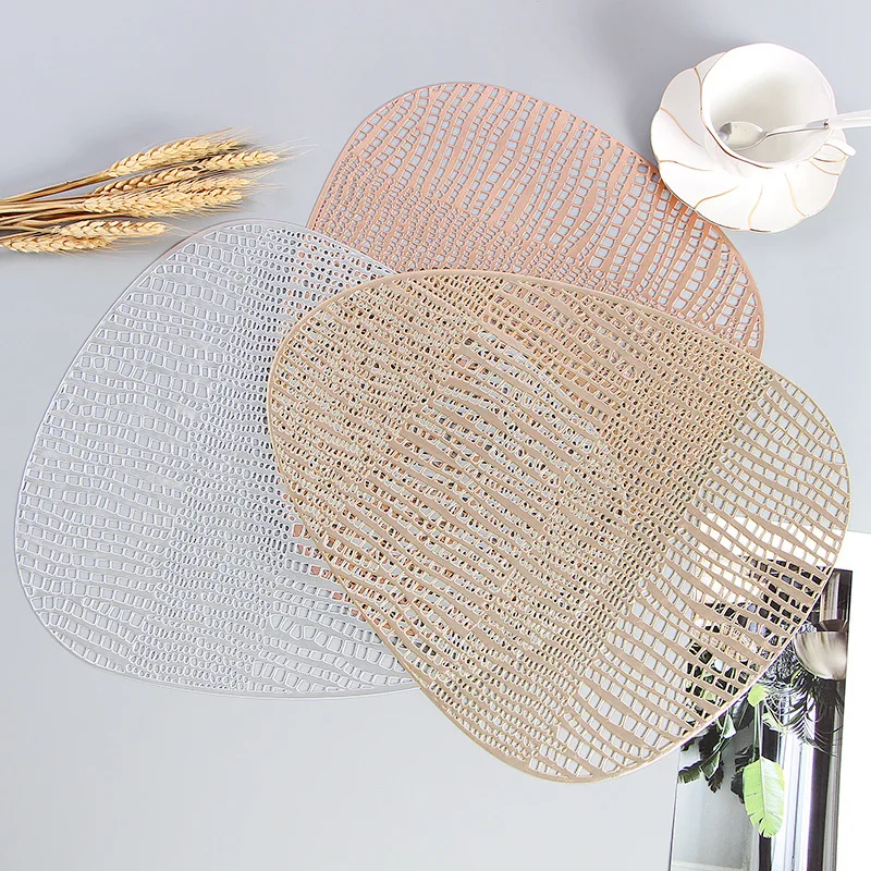 PVC Non Slip Hollow Coaster Oval Pebble Laser Cut Placemat Silver Gold Table Mats For Dining Table