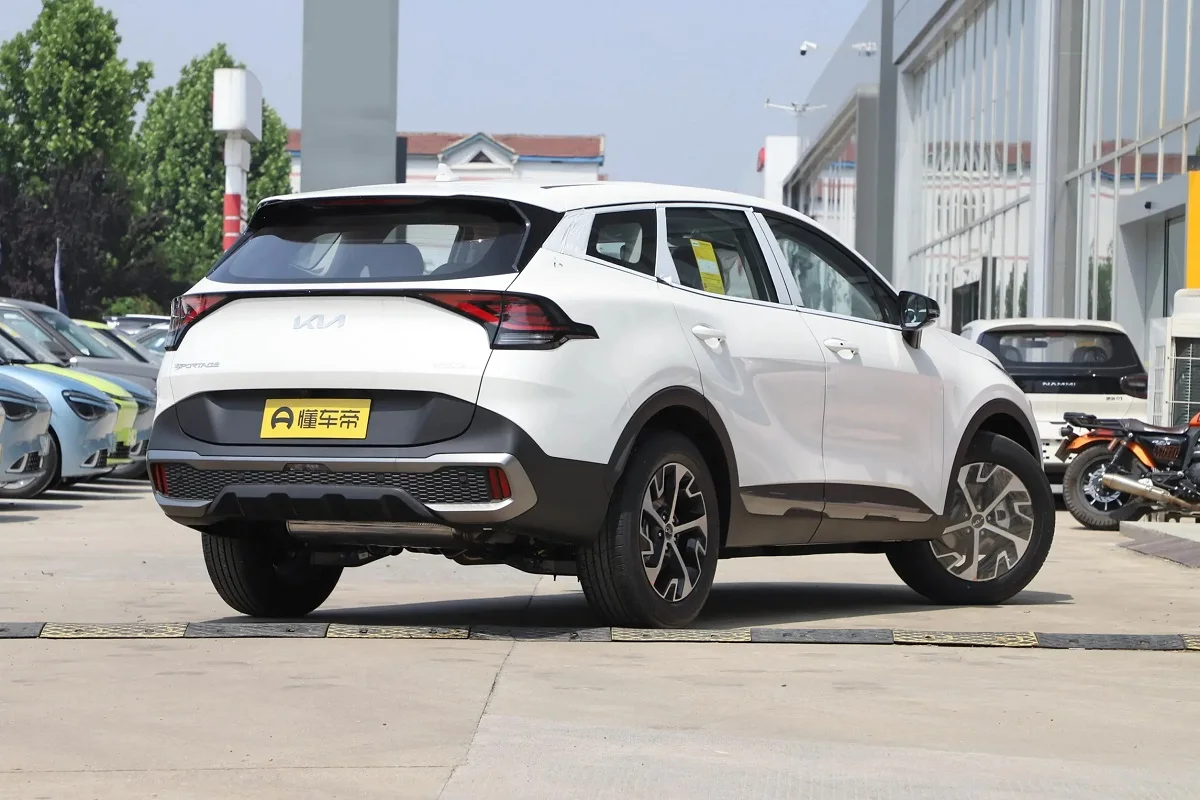 Kia Sportage Cheap Chinese Car Gasoline Powerful Automatic 2WD 4WD LHD Kia SUV Petrol New Cars