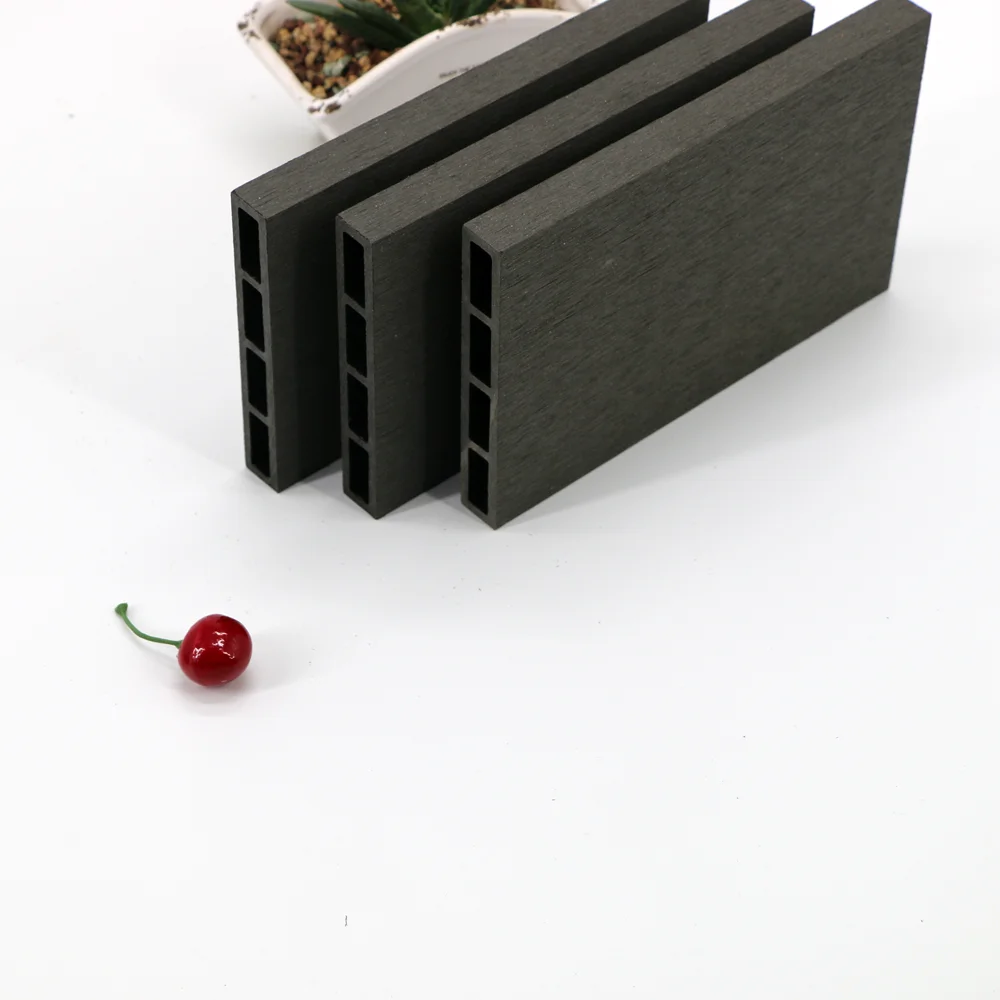 Outdoor Deep Wood Grain Wood Plastic Composite Fencing Boards