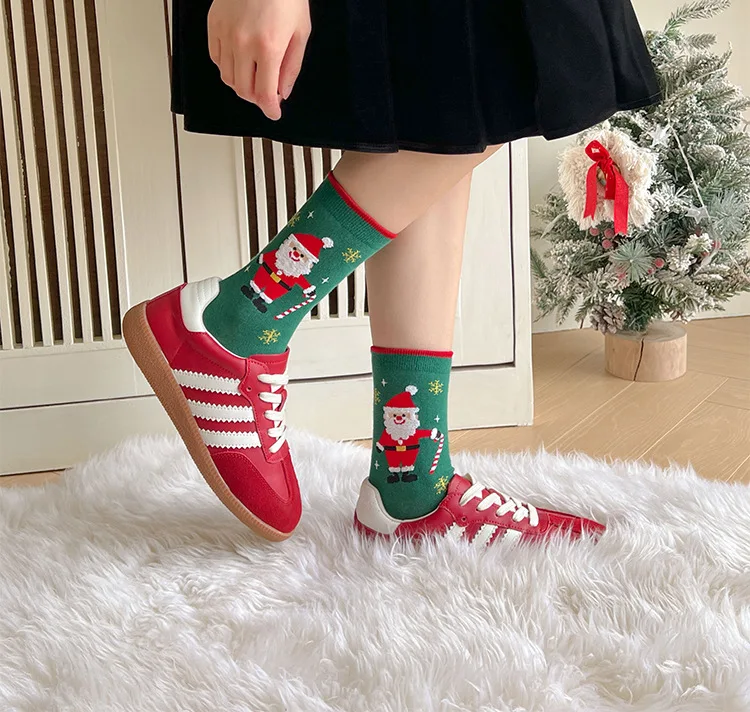 2024 New Lovely Christmas Socks With Santa Claus Cotton Crew Socks For Women
