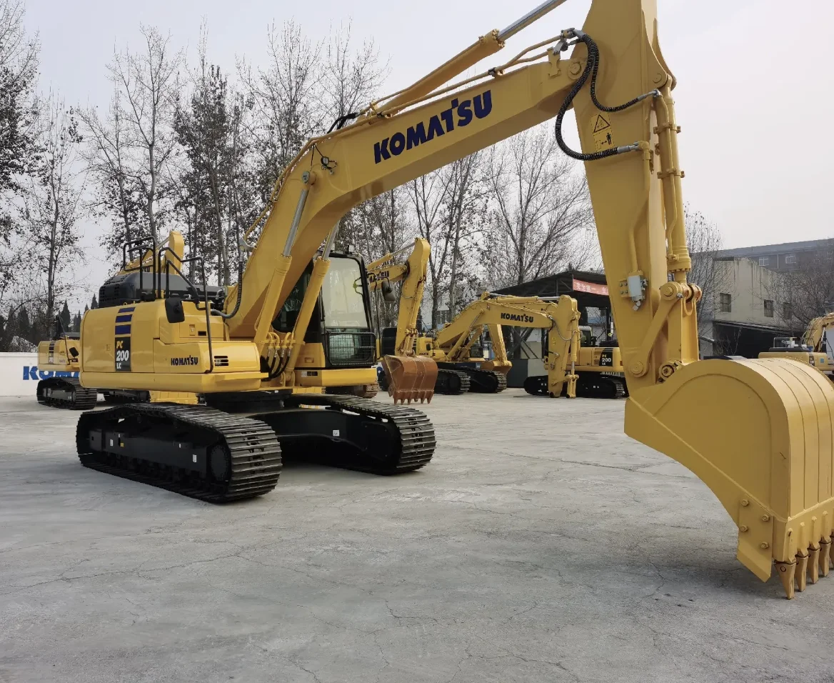 Экскаватор Komatsu 20 тонн гусеничный экскаватор PC200 PC200-8