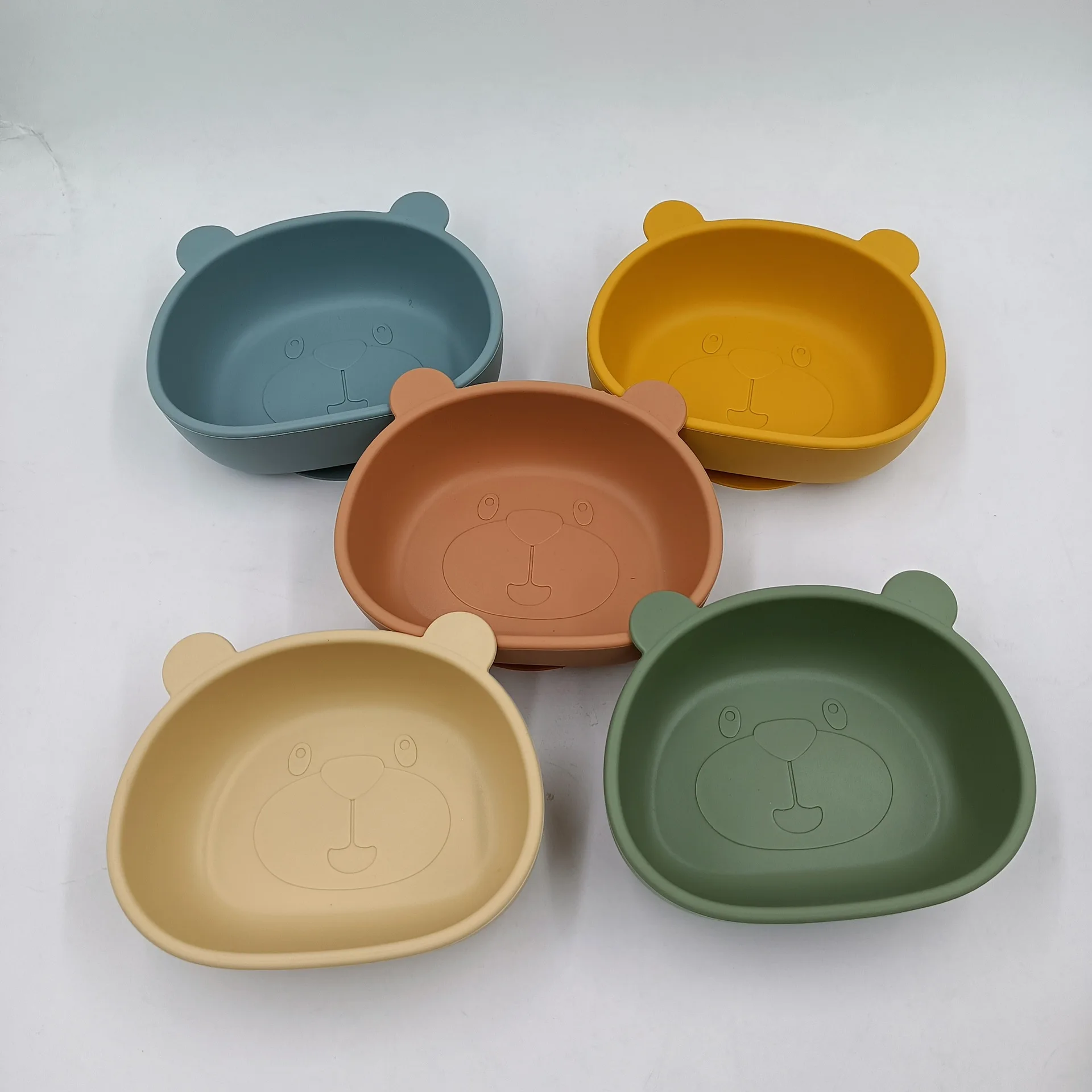 Wholesale Cartoon Panda Baby Bowls Silicone Soft Anti-fall Food Feeding Plates Tablewares With Suction Cup