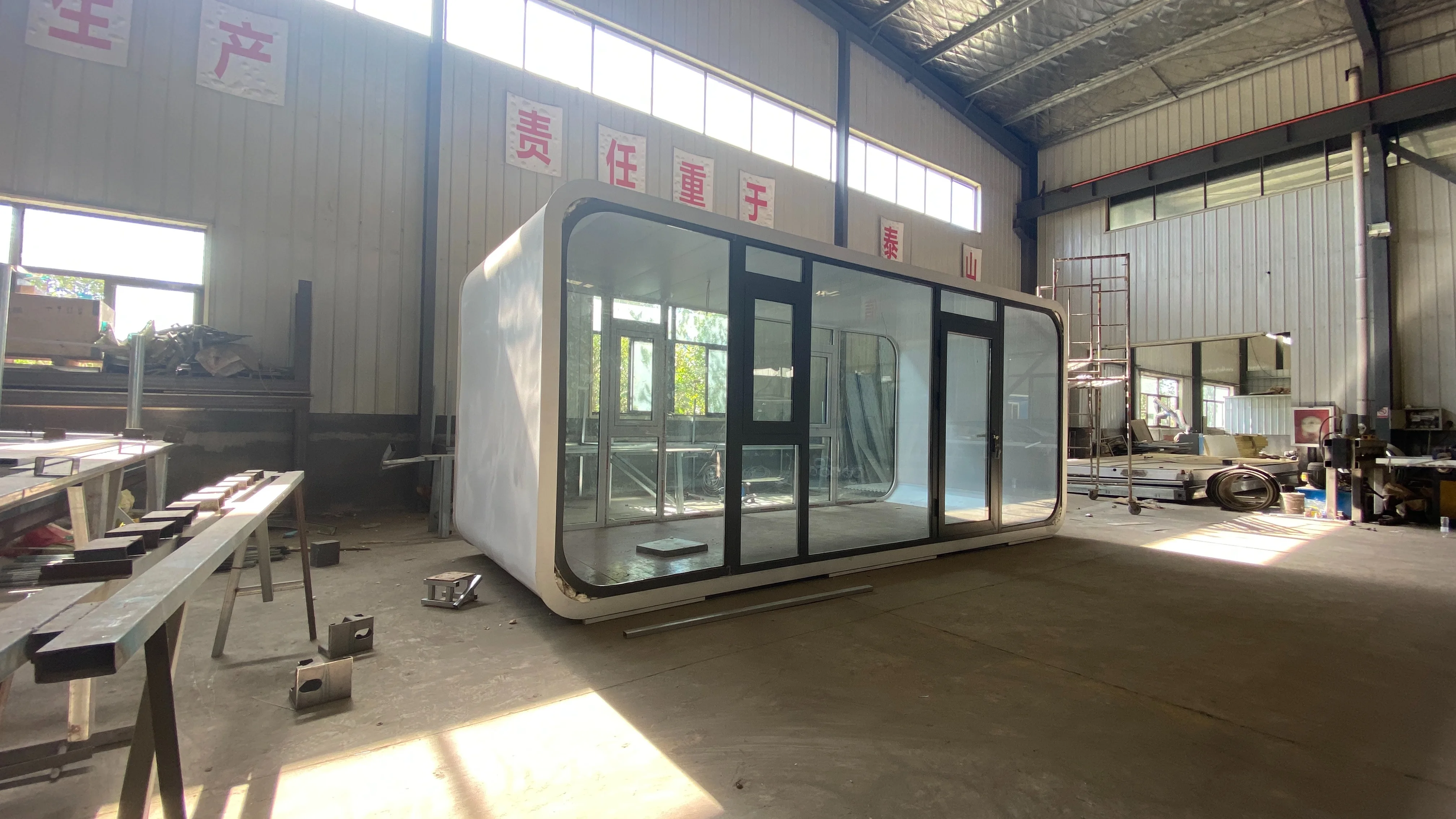 Class A combustion performance is not flammable, surface is added to the surface container shop