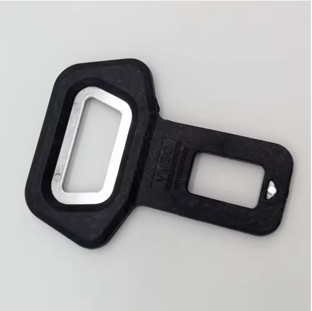 Multifunctional key chain Universal Vehicle Mounted Car Seat Belt Buckles Bottle Opener
