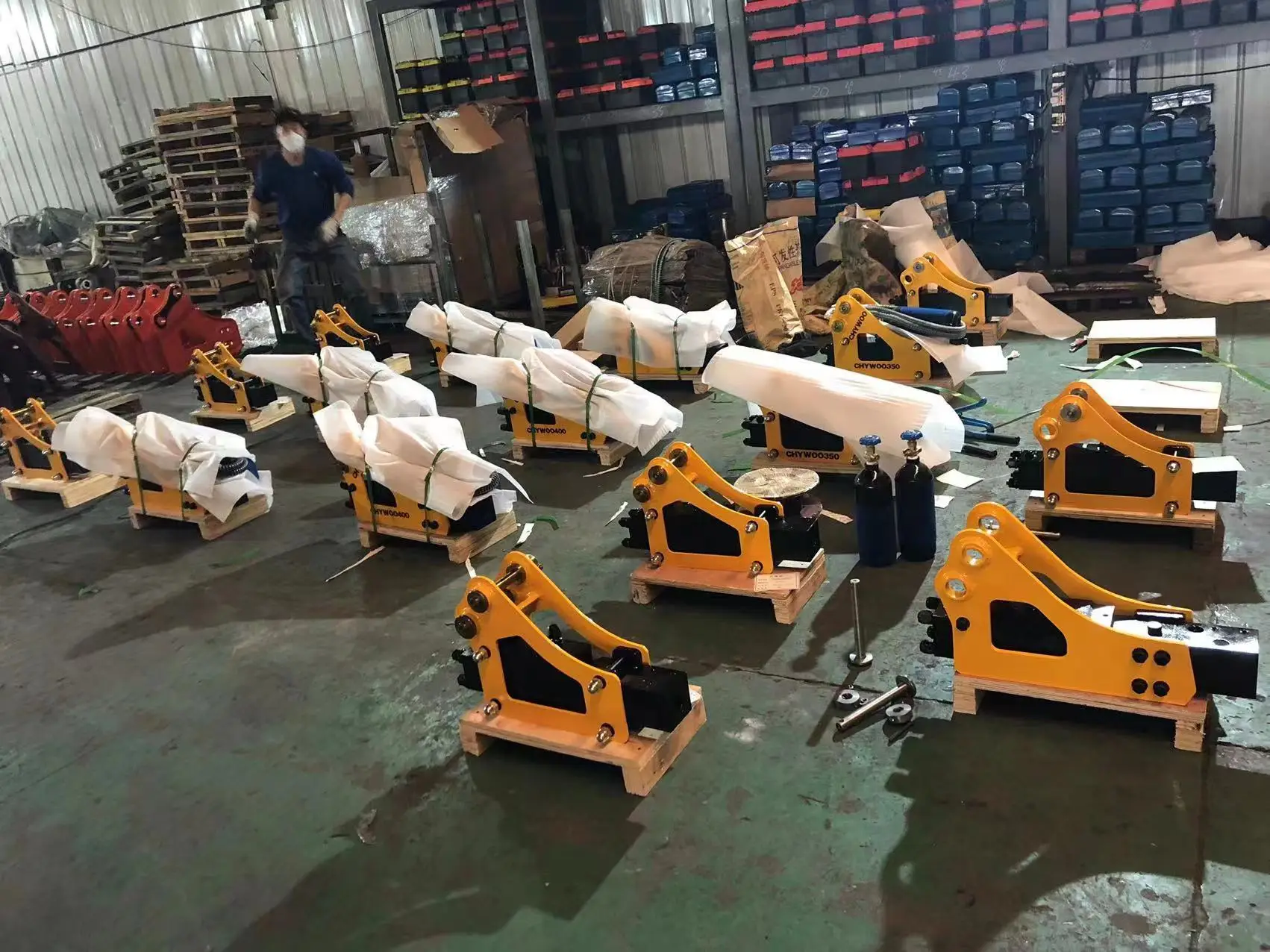 Hot Sale SB05, 0.6--1 ton Mini Excavator Attachments Side Type Hydraulic Breaker Hammer Chisel Pin Diameter 35mm for Demolition