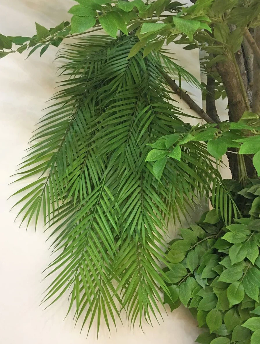 Fuyuan high quality tropic big greenery leaves Kwai palm leaves artificial hanging vine for decoration
