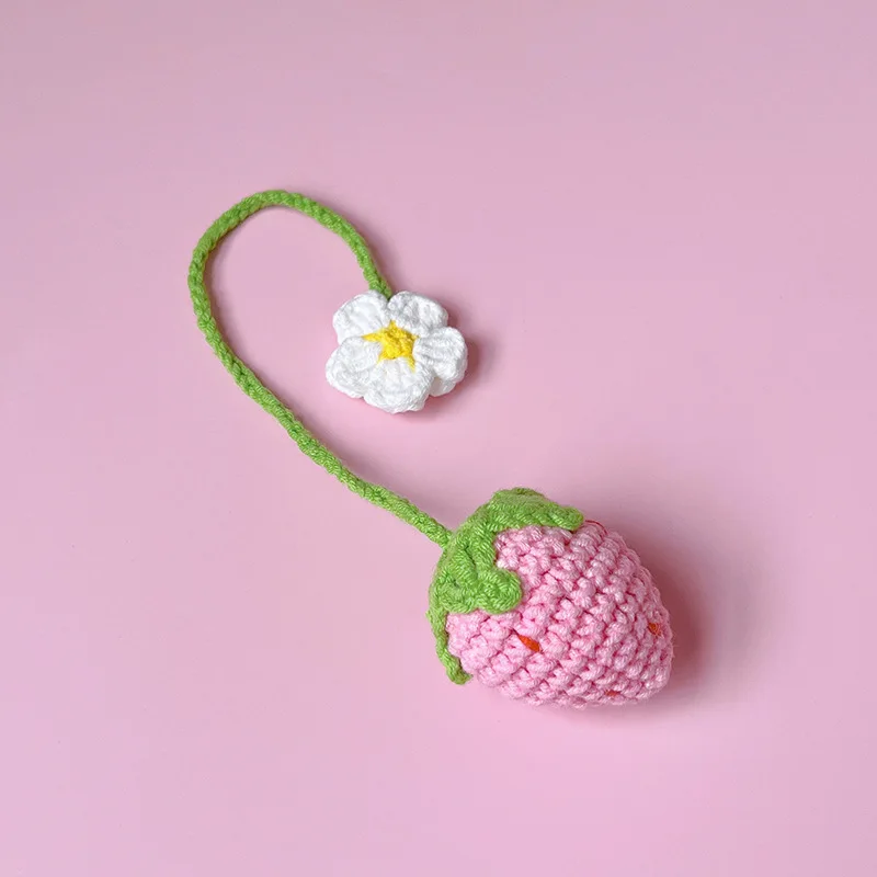 Hand Knitted Strawberry Bookmark Gifts Crochet Strawberry Bookmark With Daisy Flower For Crochet Key Chain Bag Charm Car Hanging