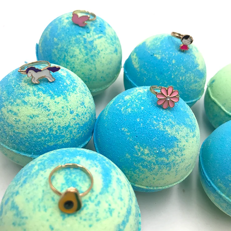  Оптовая продажа фирменные игрушки кольцо внутри натуральный материал с красочными бомбами для ванны ручной