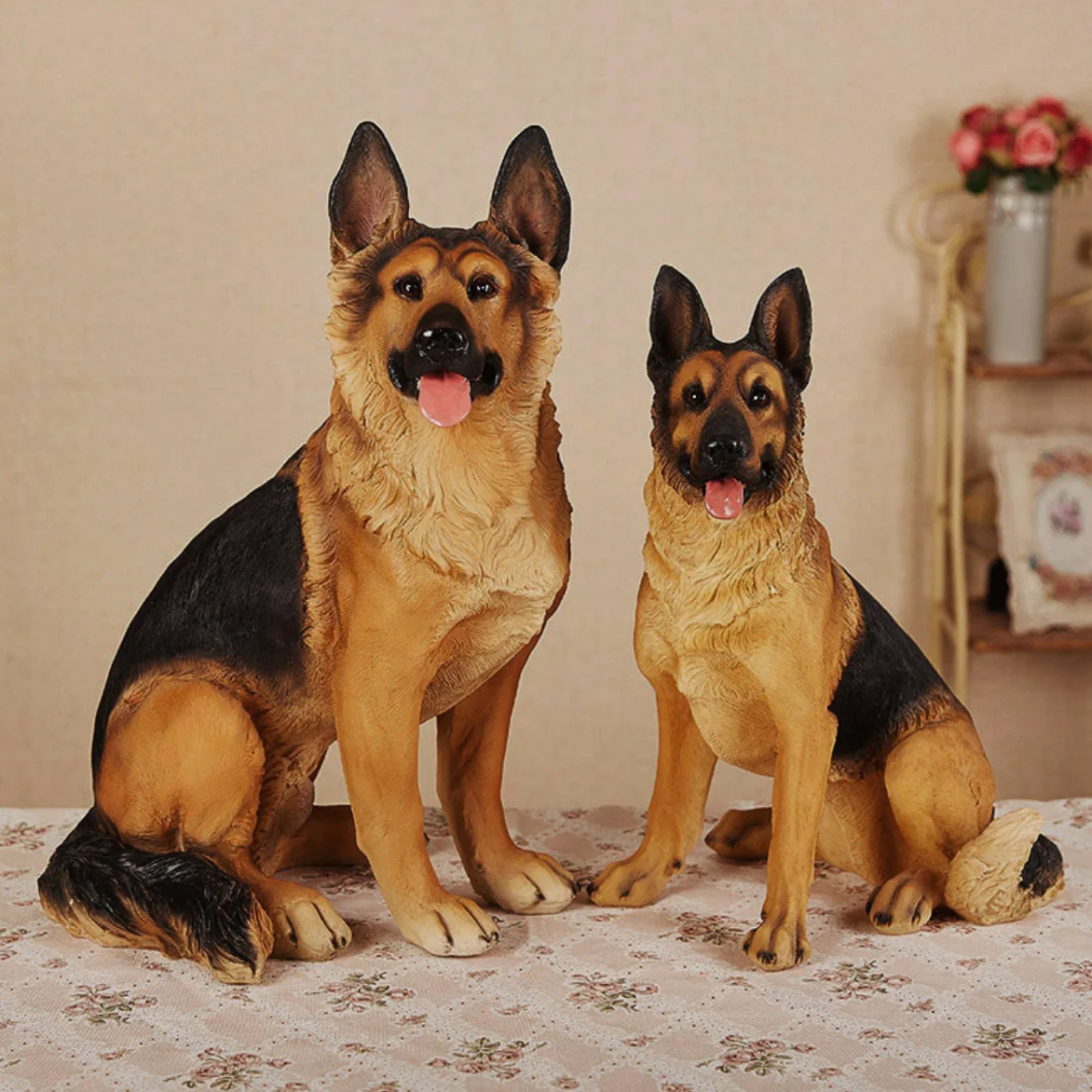 Realistic German Shepherd Wolf Dog Sculpture Animal Dog Statue Fiberglass Material Artificial For Outdoor Decoration Indoor
