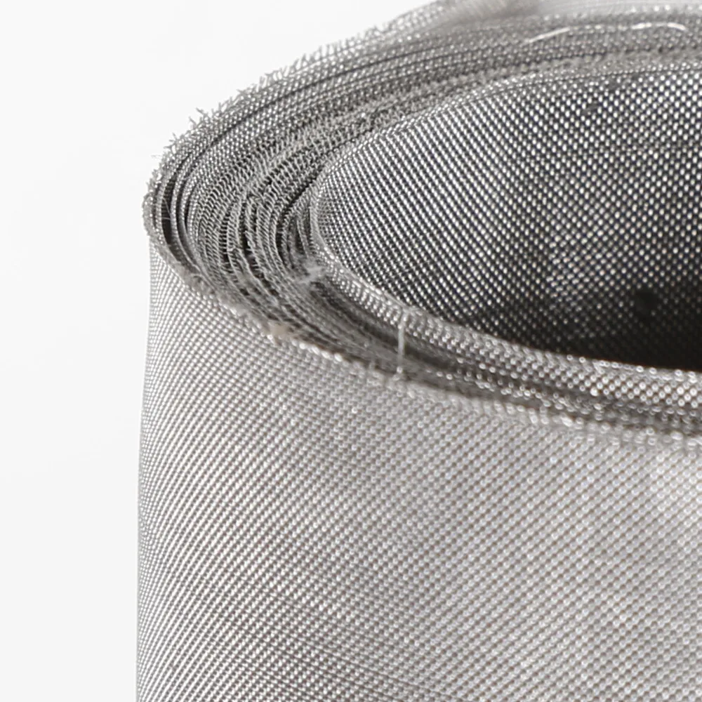With excellent heat resistance our nickel mesh is suitable for high-temperature applications