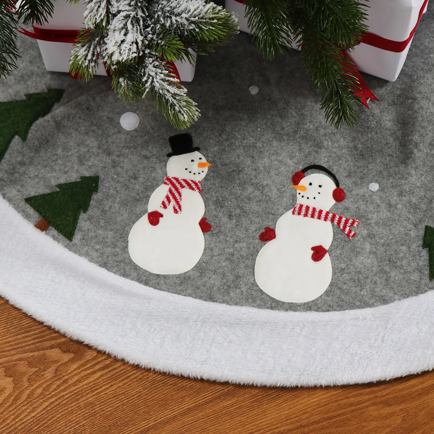 48 дюймов серая вышивка Снежная Черная шапка и наушники Снеговик Рождественская елка юбка с каймой из искусственного меха