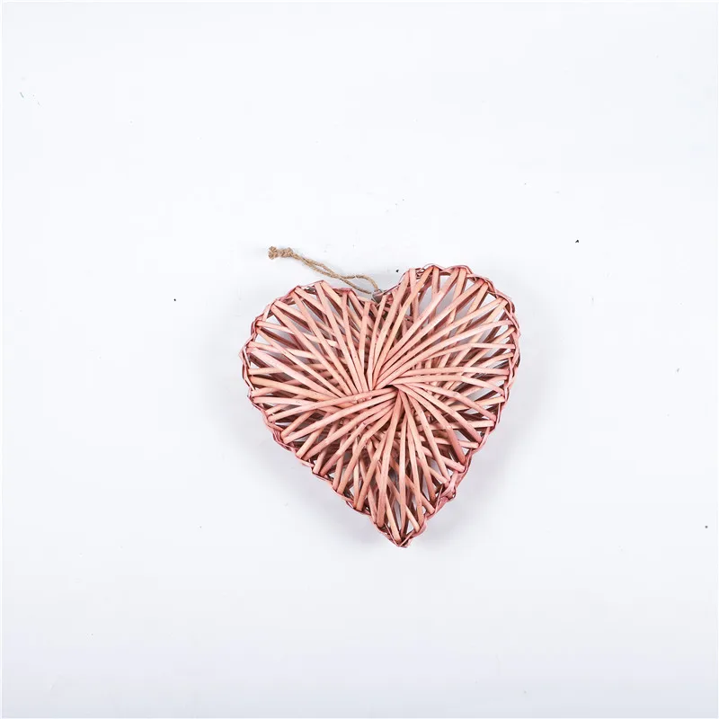 Best Design Wholesale Cheaper Handmade Wicker Willow Heart For Home Decoration