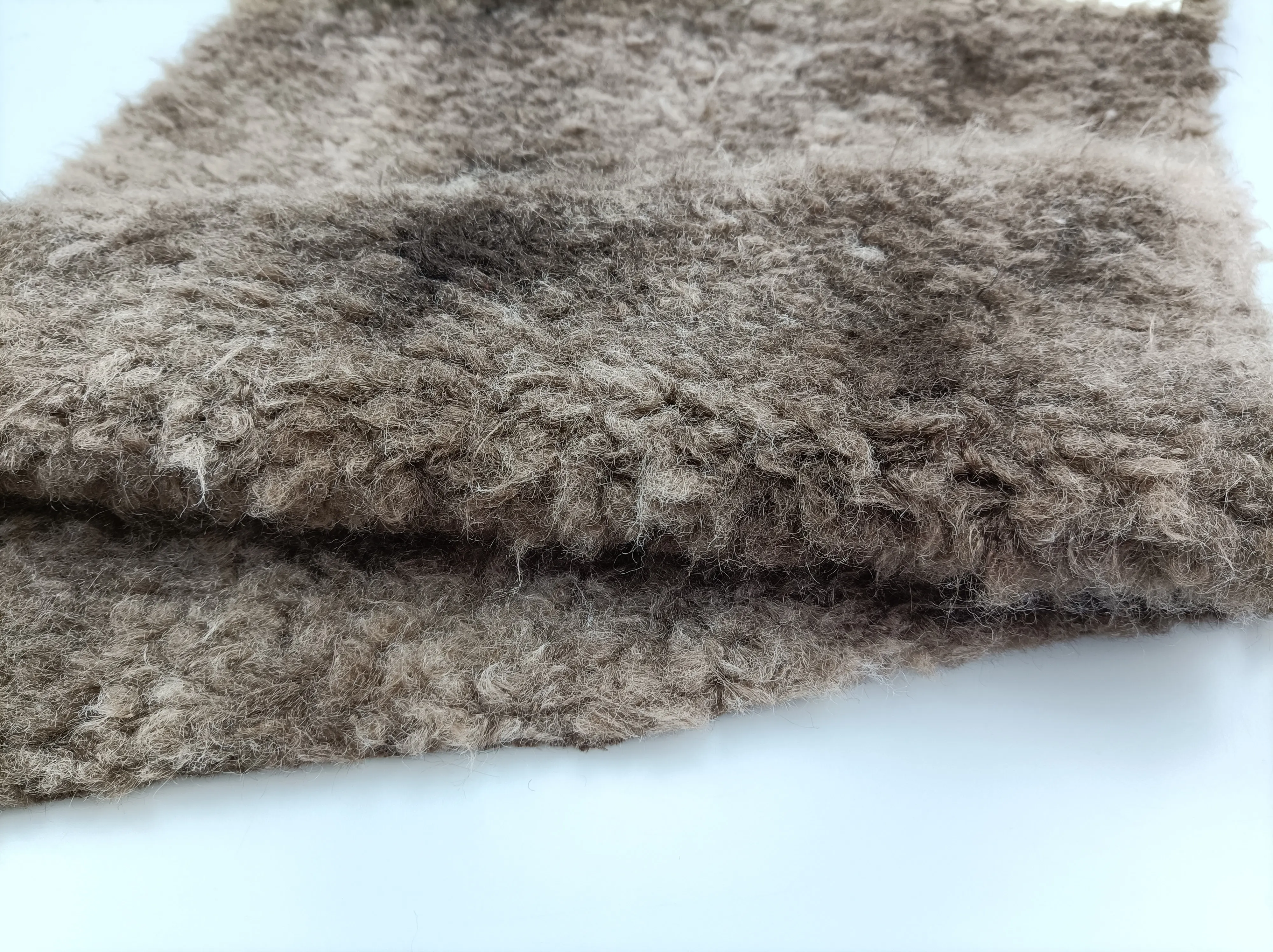 Tie Dyed Curly Goat Faux Fur Fabric Thick Soft Warm for Carpet/Throw Rug/Mat/Coat