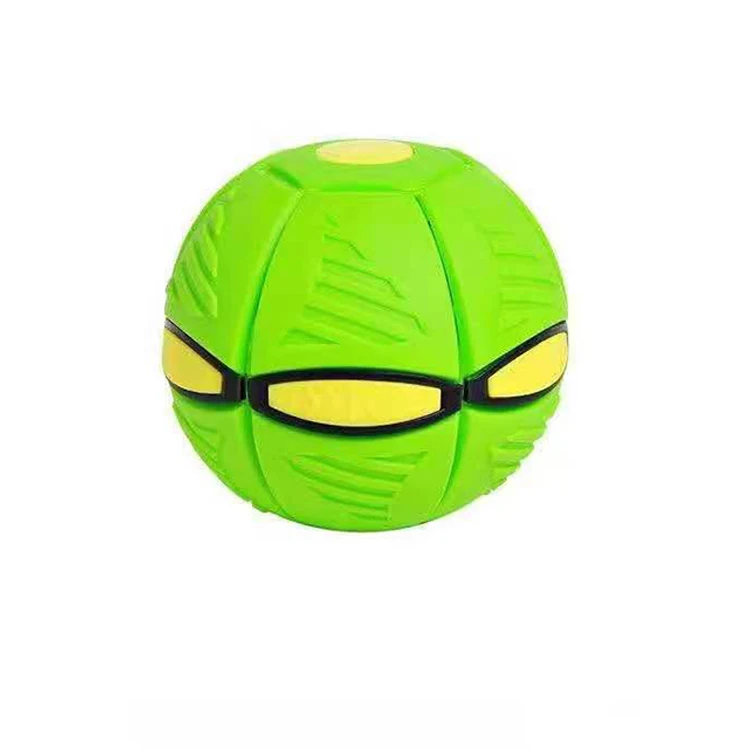 Wholesale Magic UFO Ball Flying Saucer Flat Ball Deformation Vent Ball Interactive Pet Training Outdoor Kids Sports Toys