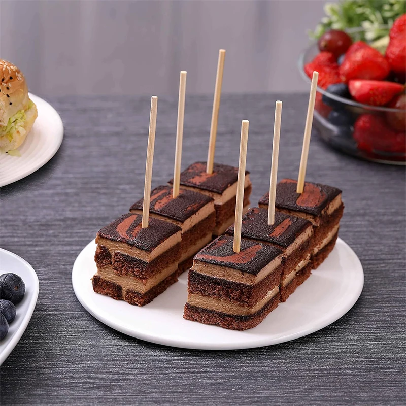 DAPHYLA Bamboo Skewer Sticks for Disposable Grill Disposable Grilling Marshmallow Skewers for BBQ Skewer of 100