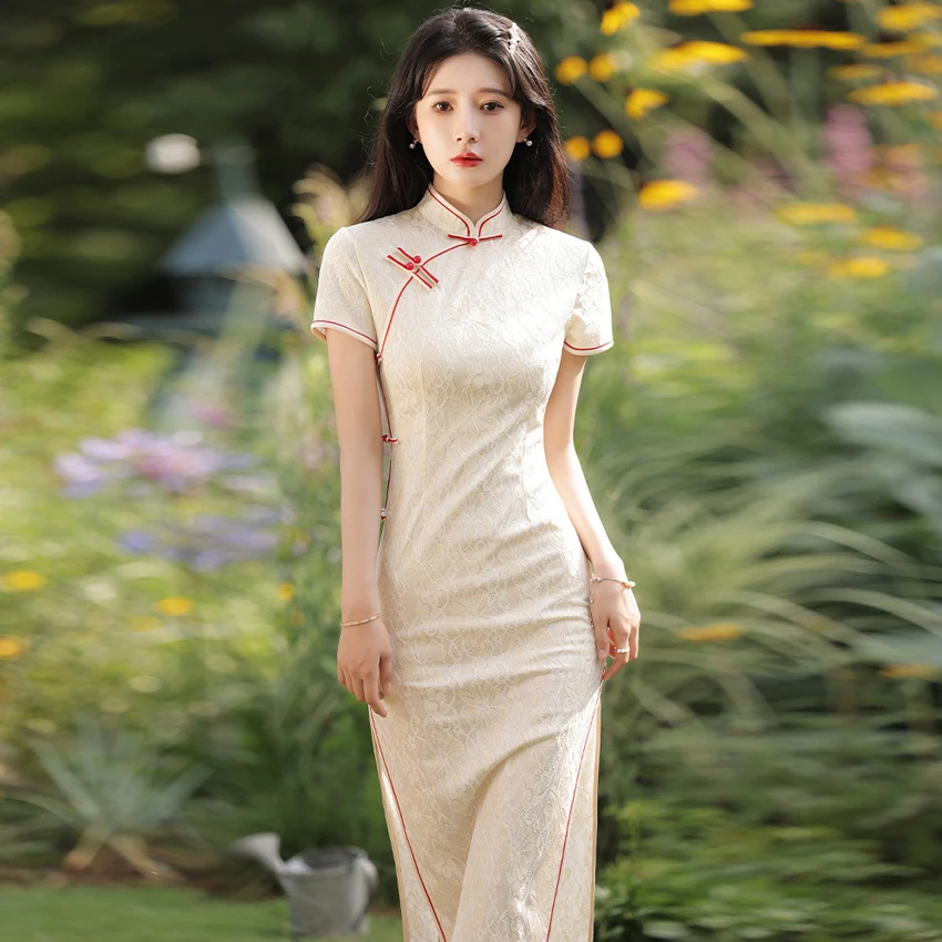 Long high-end cheongsam dress with Chinese style thick wedding beautiful lace for dress women party lace irregular dress