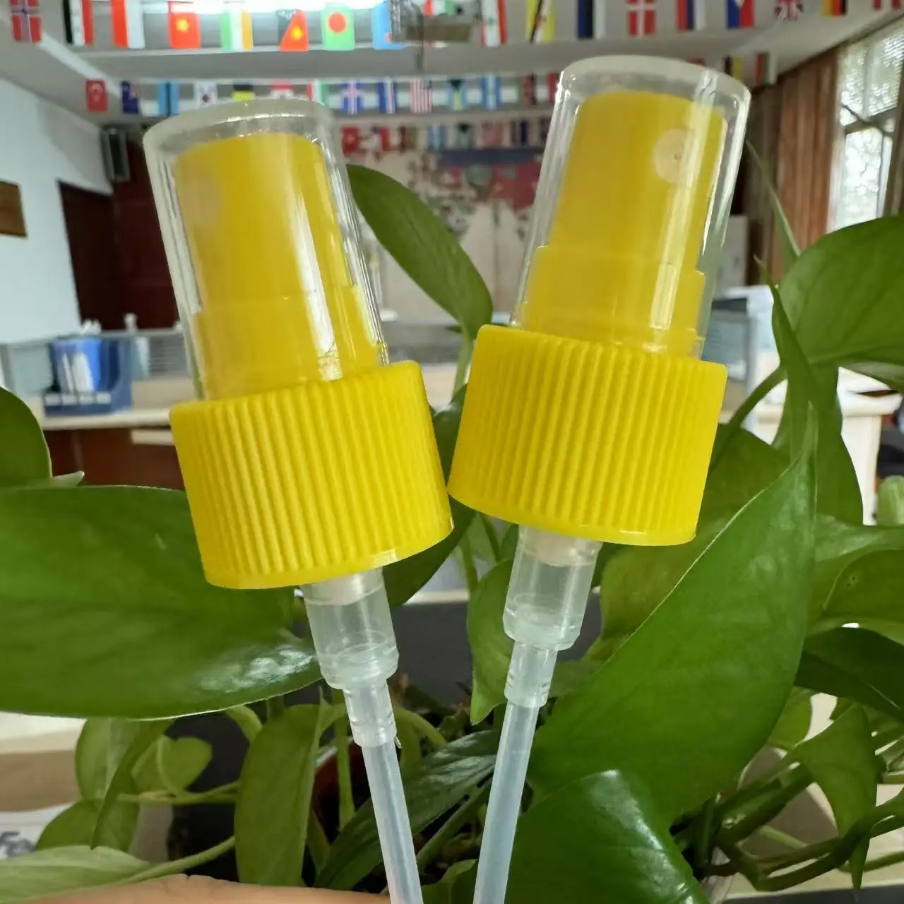 24/410 ribbed spray oil mist sprayer pump yellow 24mm oil pump for bottles