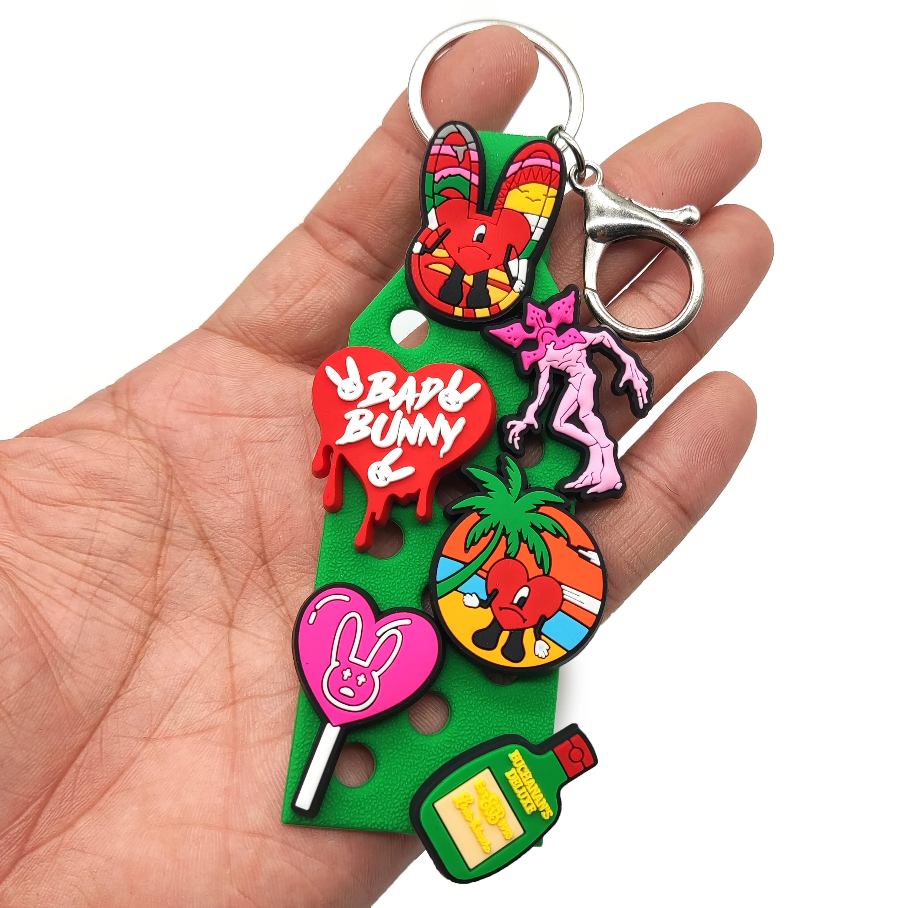 Factory Directly Supply Soft PVC Rubber Keychain with Holes Hot Sale Cartoon Rubber Keychains for Clog Charms 2D/3D