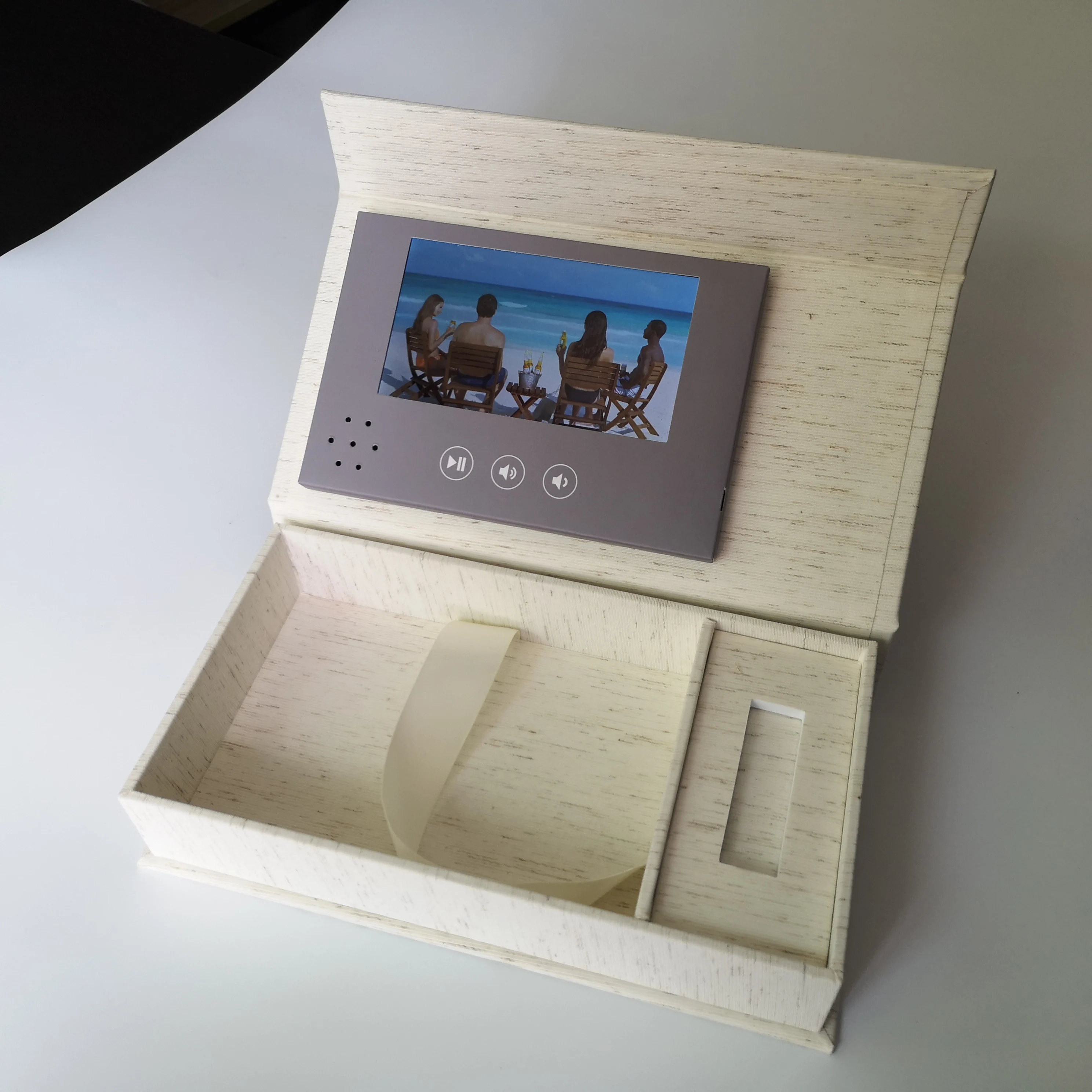 Custom Linen Box Book Hardcover Digital IPS Screen LCD Video Brochure  7 inch 10 inch Display Video Presentation Folder