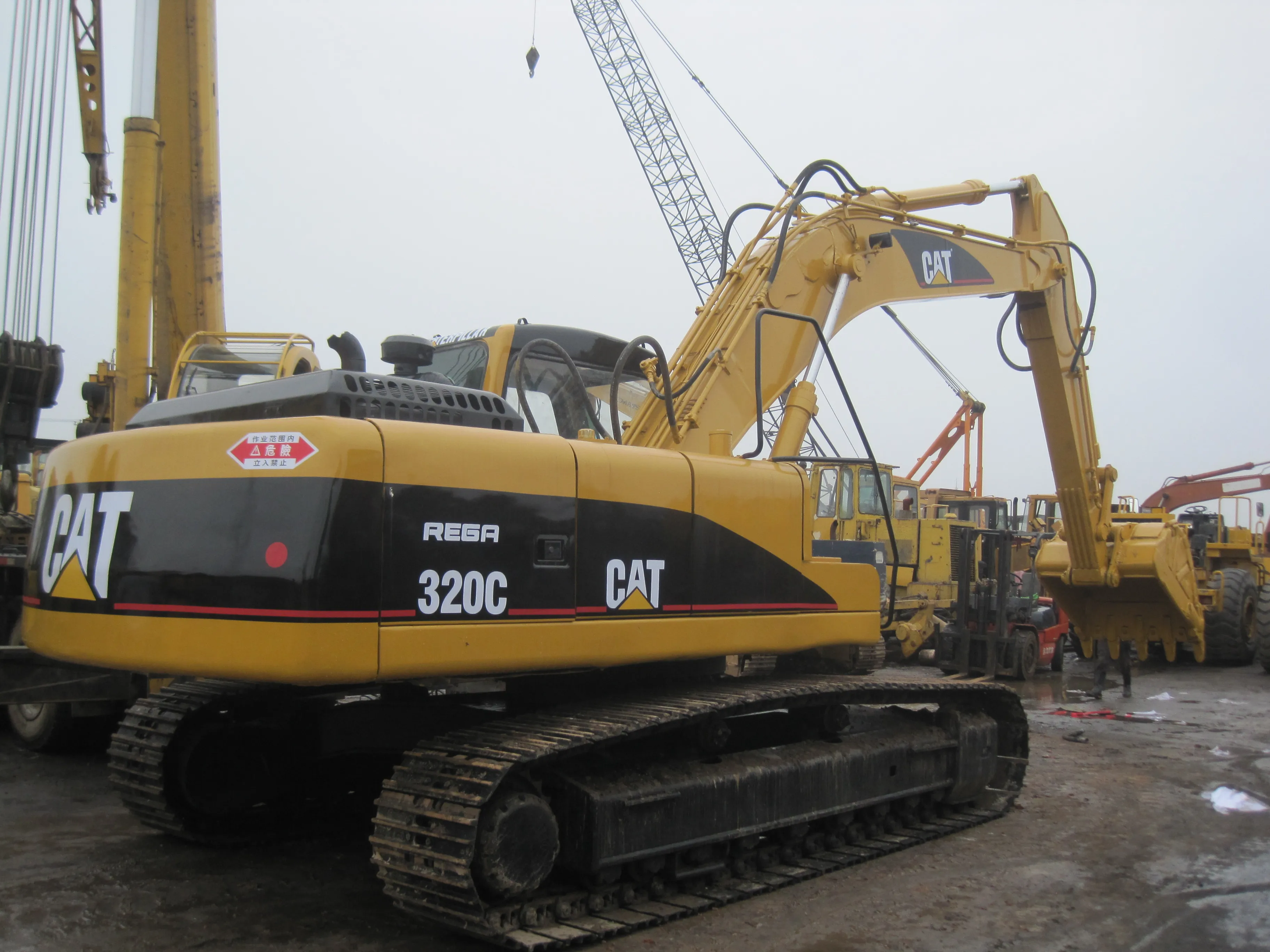 CAT Used Caterpillar 320C Excavator, Excavadora Usada Japan Cat 320gc 320d2 320dl 320c 320cl 320d Excavator Good Perform 320C