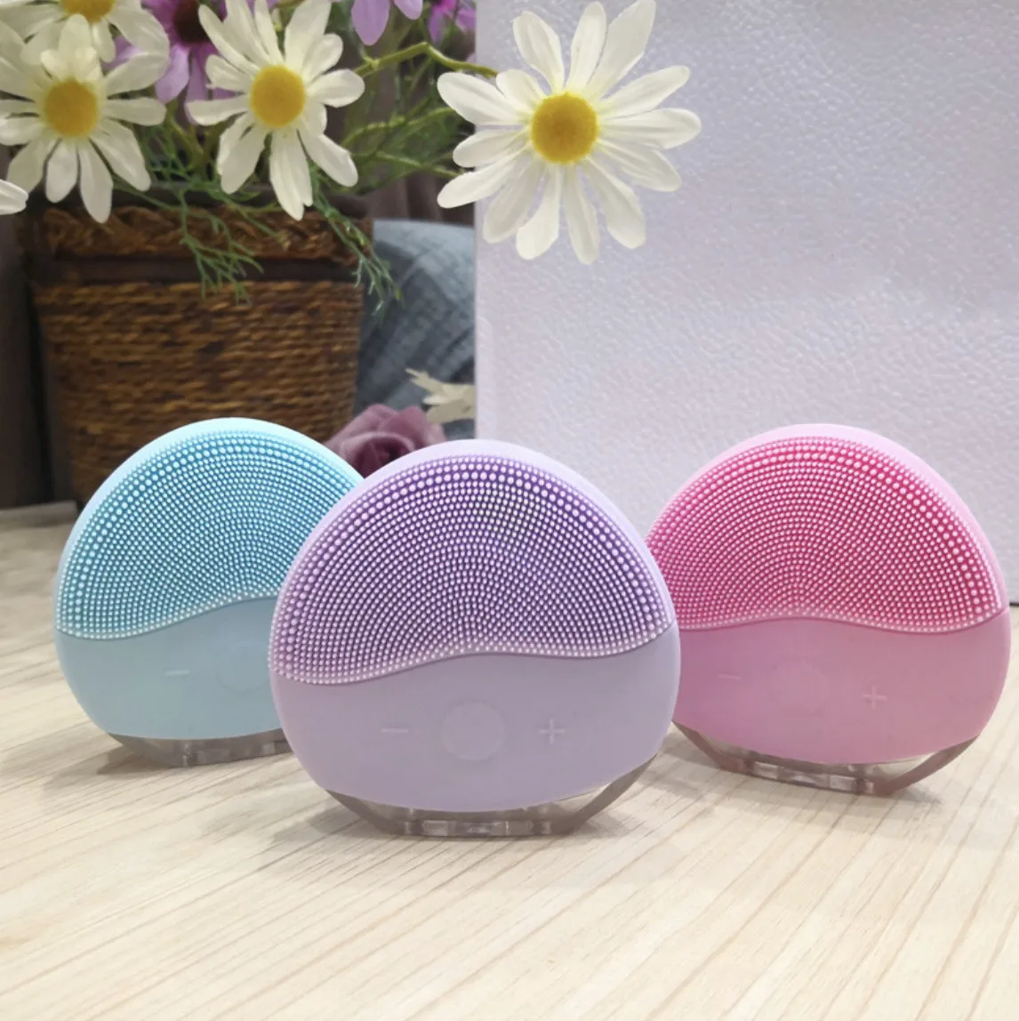 Electric Vibrating Face Cleanser Device Private Label  Sonic Silicone Facial Cleansing Brush Face Brush