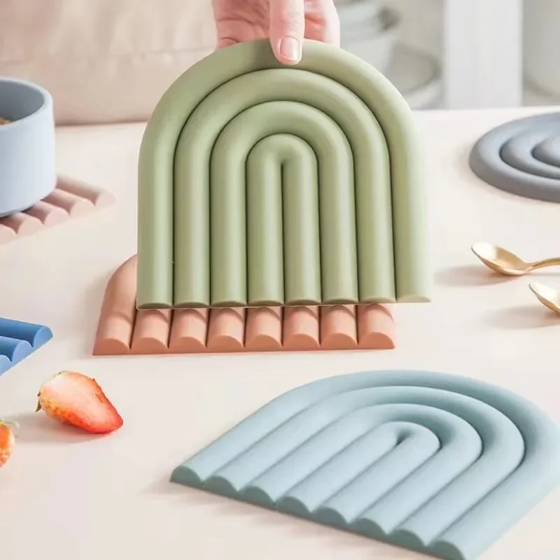 Rainbow silicone table mat coaster hot dish pot frame mat multi-functional pot frame kitchen heat-resistant pot mat