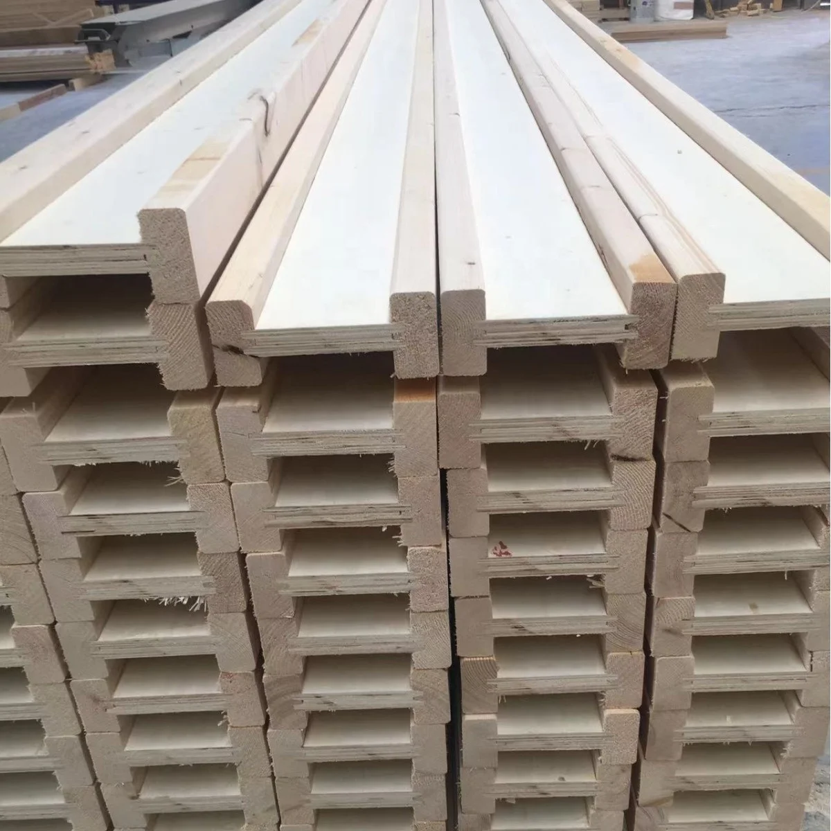 Building Bridge 80*40*200mm Yellow Lvl Shuttering Concrete Timber Beams Formwork