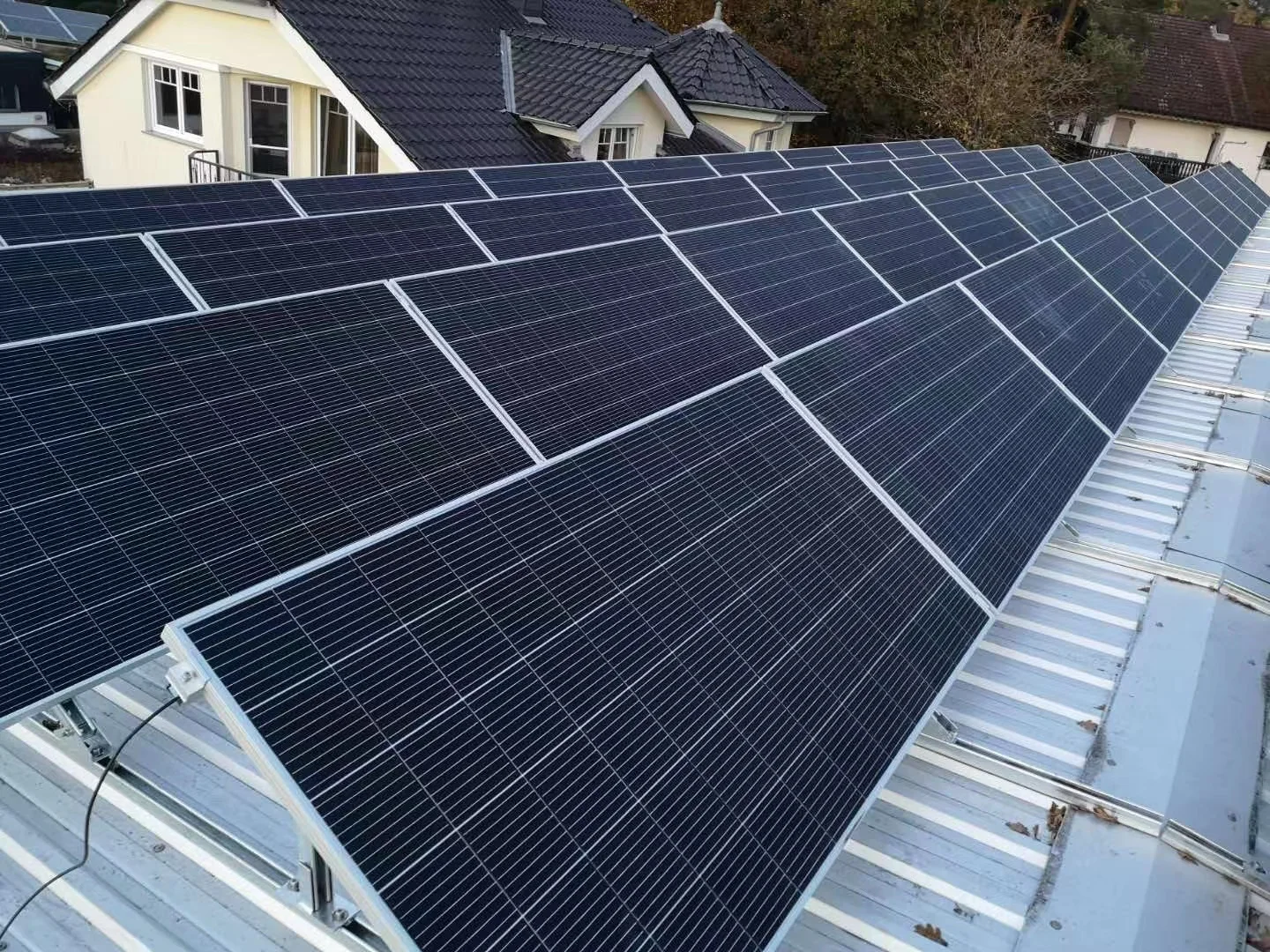 Wholesale professional factory price  hot selling  10 kw solar system  home use 1kw-2MW OEM free  design