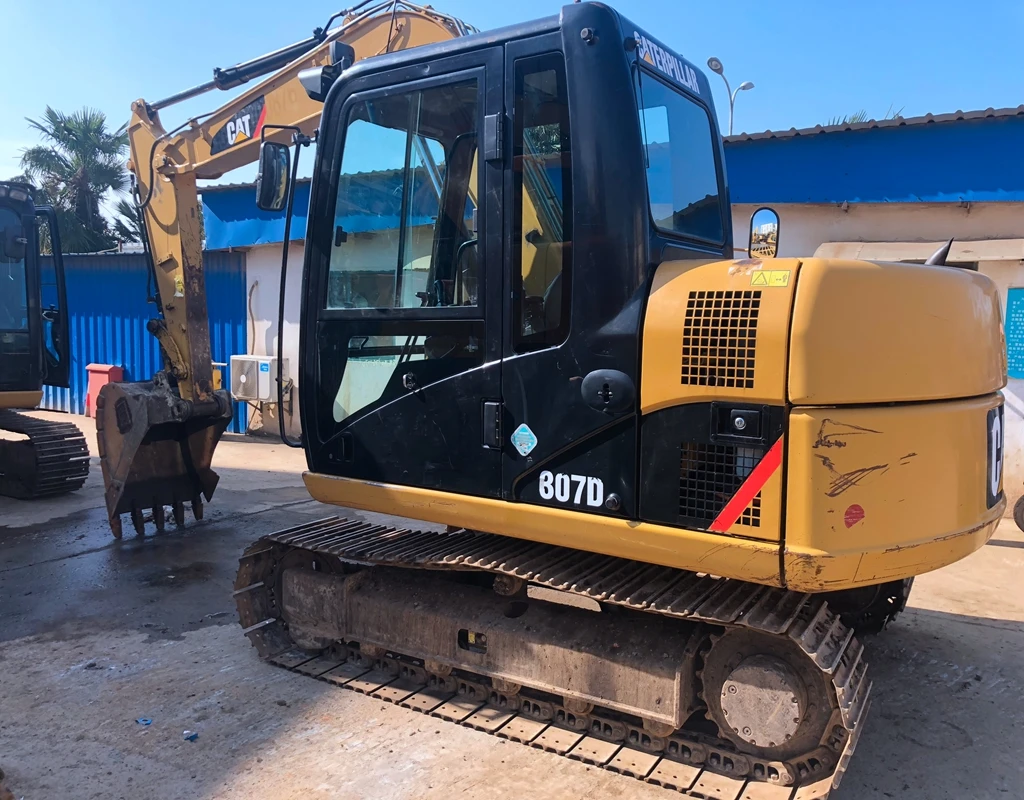 Running condition 7t Japanese used cat 307D excavator for sale in Shanghai site