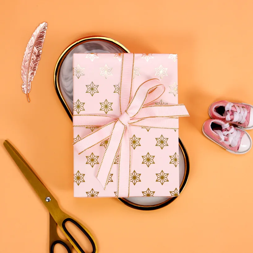 High Quality Wholesale Customization Wrapping Paper Sweet Style Four-leaf Clover Gift Paper Spot Packaging Paper